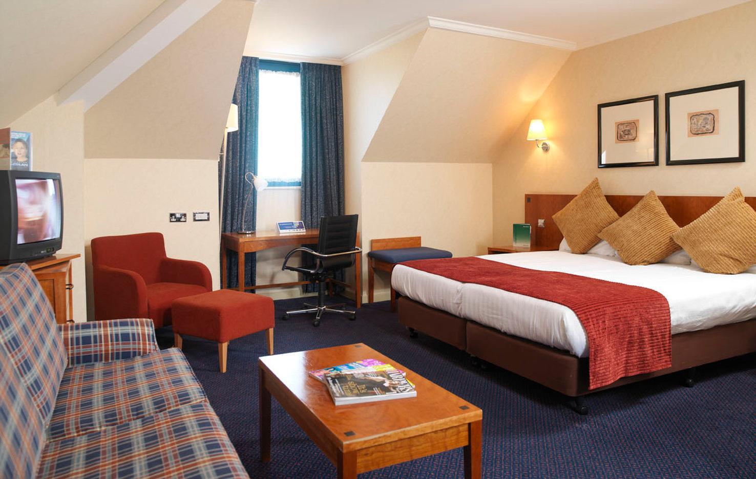Luton South - M1, Junction 9, An Ihg